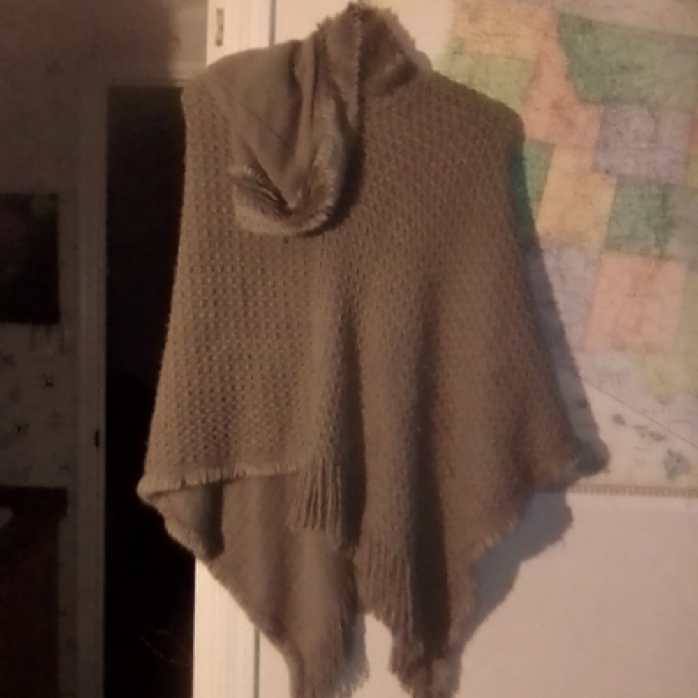 Hooded knitted v shawl